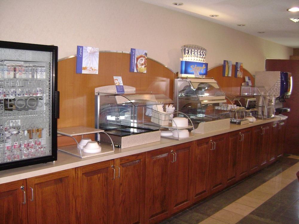 Holiday Inn Express Wilson I-95 By Ihg Dış mekan fotoğraf